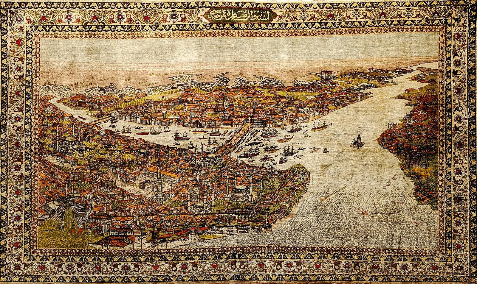 Historische Ottomaanse tapijten hangen aan de wand in een museumzaal