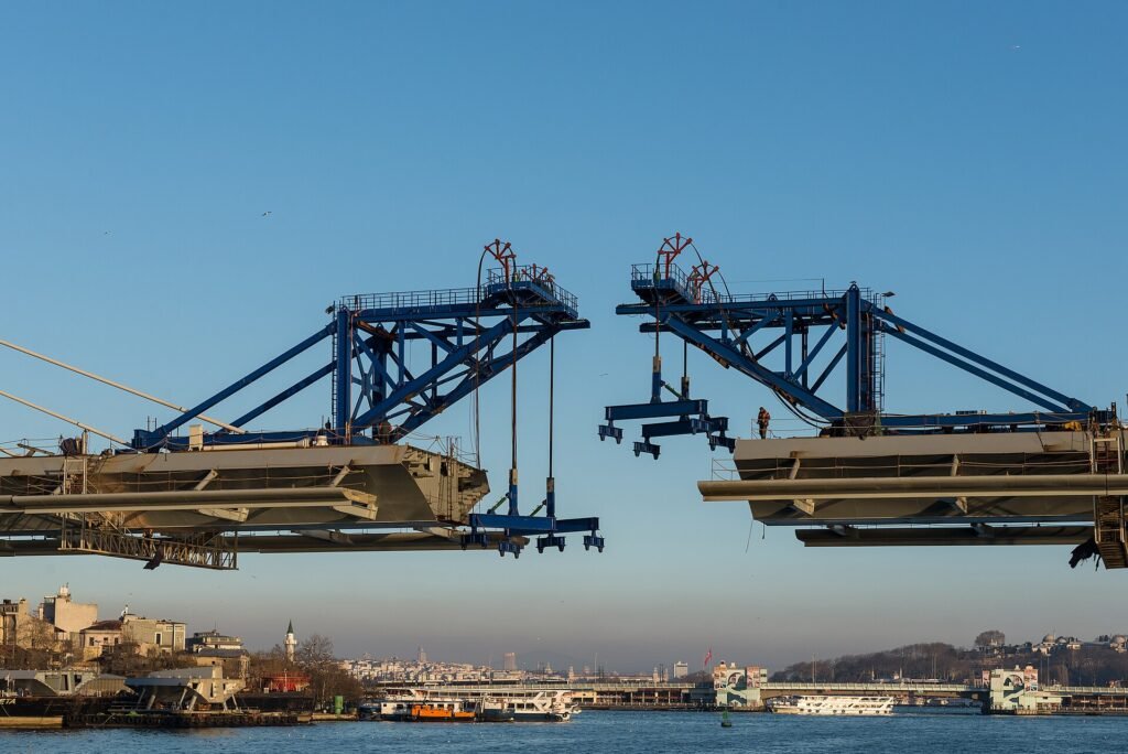 Uitzicht over de Gouden Hoorn en de daken van Istanbul bij daglicht