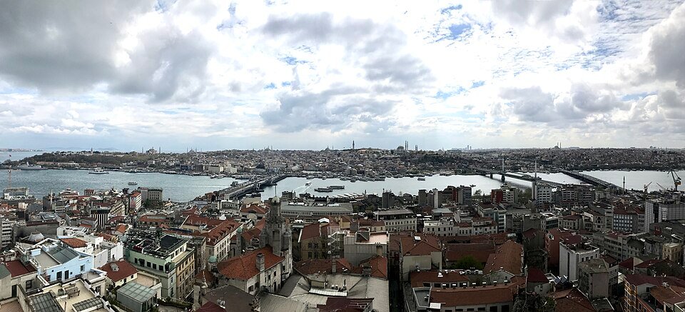 De Galatatoren gezien vanuit Karakoy
